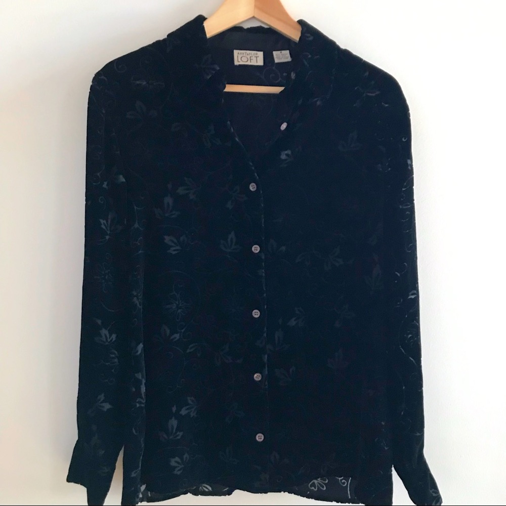 Vintage 90’s Velvet Burnout Blouse Size 6.